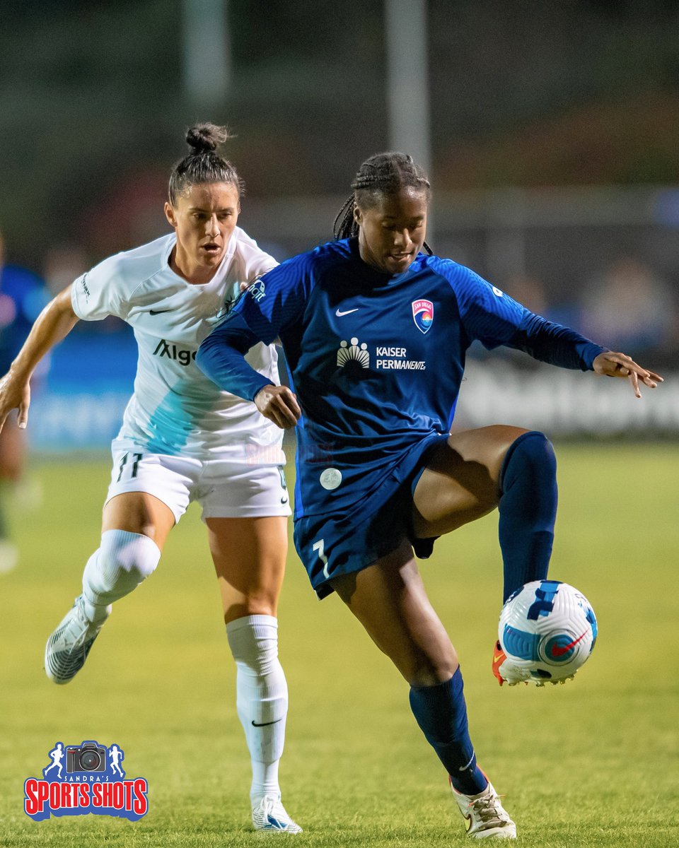 Sandras_SportsS's tweet photo. Amirah Ali and Ali Krieger
5/7/22 Wave FC’s first regular season home game!
@amirahali07 @alikrieger
@sandiegowavefc @gothamfc
#AmirahAli #AliKrieger #sdwavefc #wavefc #gothamfc #soccer #womenssoccer #womeninsports #CaptureShowcaseSupportEmpower https://t.co/kGdeZfDK4c