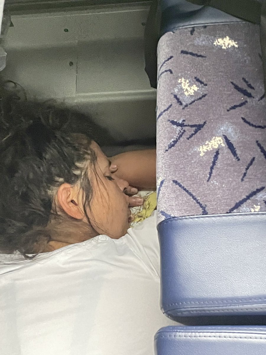lauradukes23's tweet photo. Jacksonville here we come! But first a few Bison snoozes to pass the time.. @LipscombSB https://t.co/AfmzCiuGbj