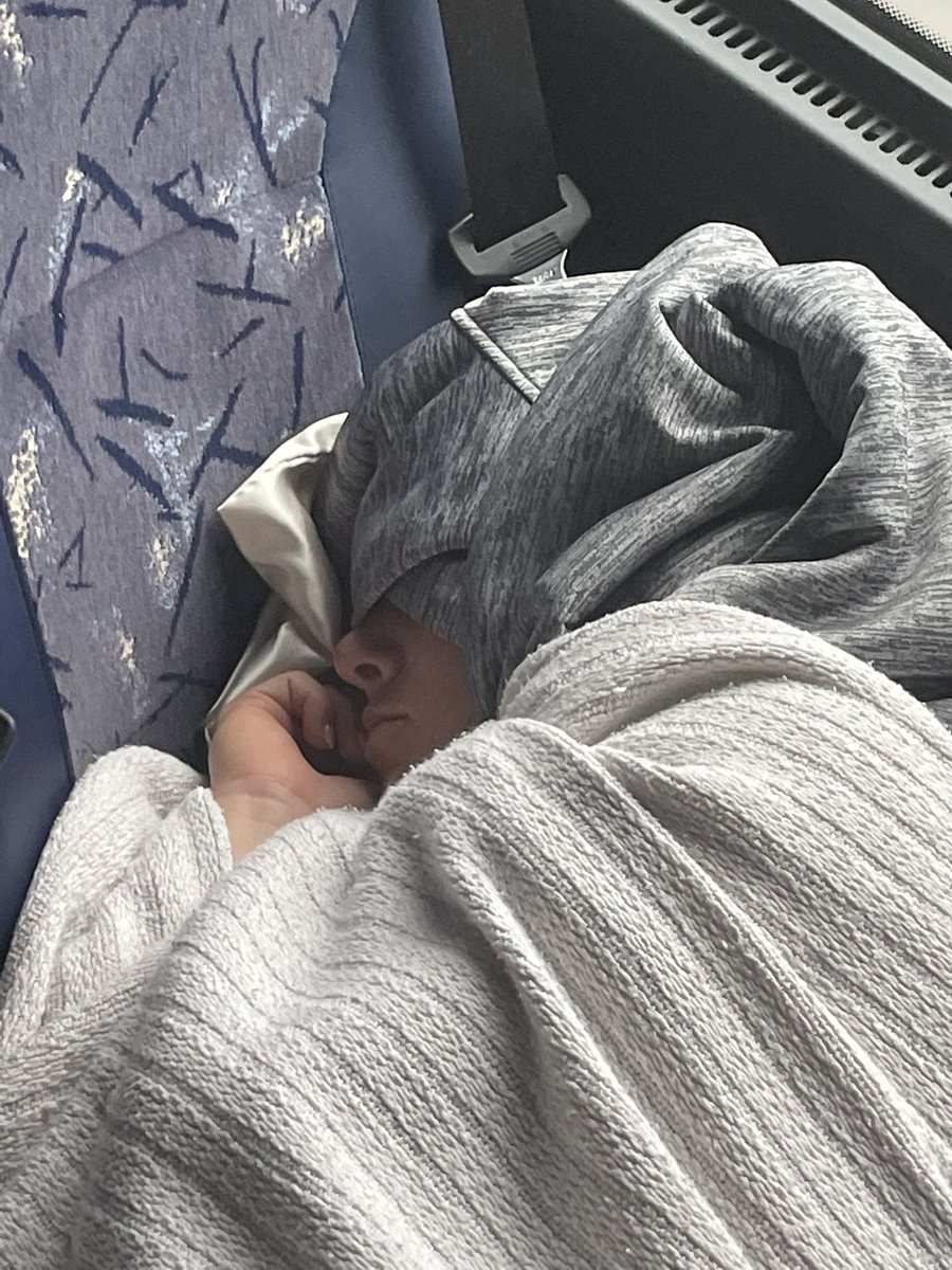 lauradukes23's tweet photo. Jacksonville here we come! But first a few Bison snoozes to pass the time.. @LipscombSB https://t.co/AfmzCiuGbj