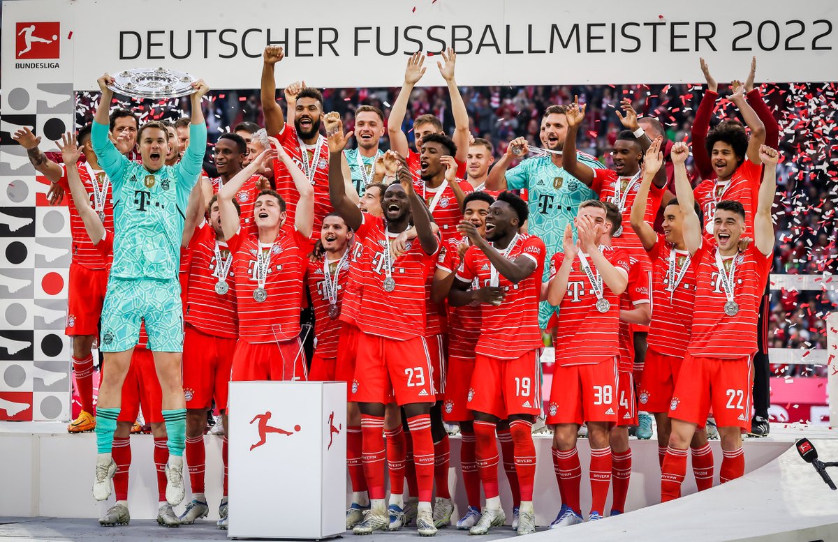 brfootball's tweet photo. Bayern get their hands on their 10th-straight Bundesliga title 🏆 https://t.co/3XhhM73z8N