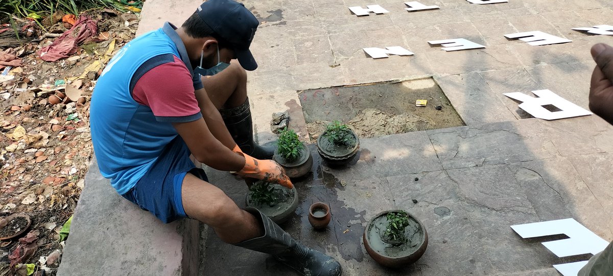Pahchanfoundat1's tweet photo. #InsanTeriGangaMaily
#week67
#VoiceForGreenEarth
Clean up drive.
Today Volunteers of the organization collected almost 80 KGs of garbage today in support of National Campaign of National YouthNetwork.https://t.co/sWFC2zaGTD
#Pahchanfoundation #VoiceForGreenEarth #climateaction https://t.co/RduNJbMCzq