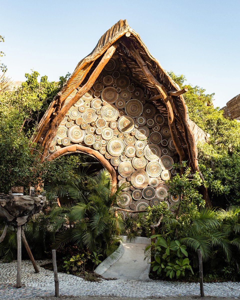ImpressveSpaces's tweet photo. The wonderful and whimsical @Azulikofficial, an experience unlike anything else in Tulum. With rooms for rent, a museum to explore, and a restaurant overlooking the water, it’s hard to beat this hidden gem.
#Travel #architecture #hotel #architecturephotography #travelphotography https://t.co/gSxXc4u8DZ