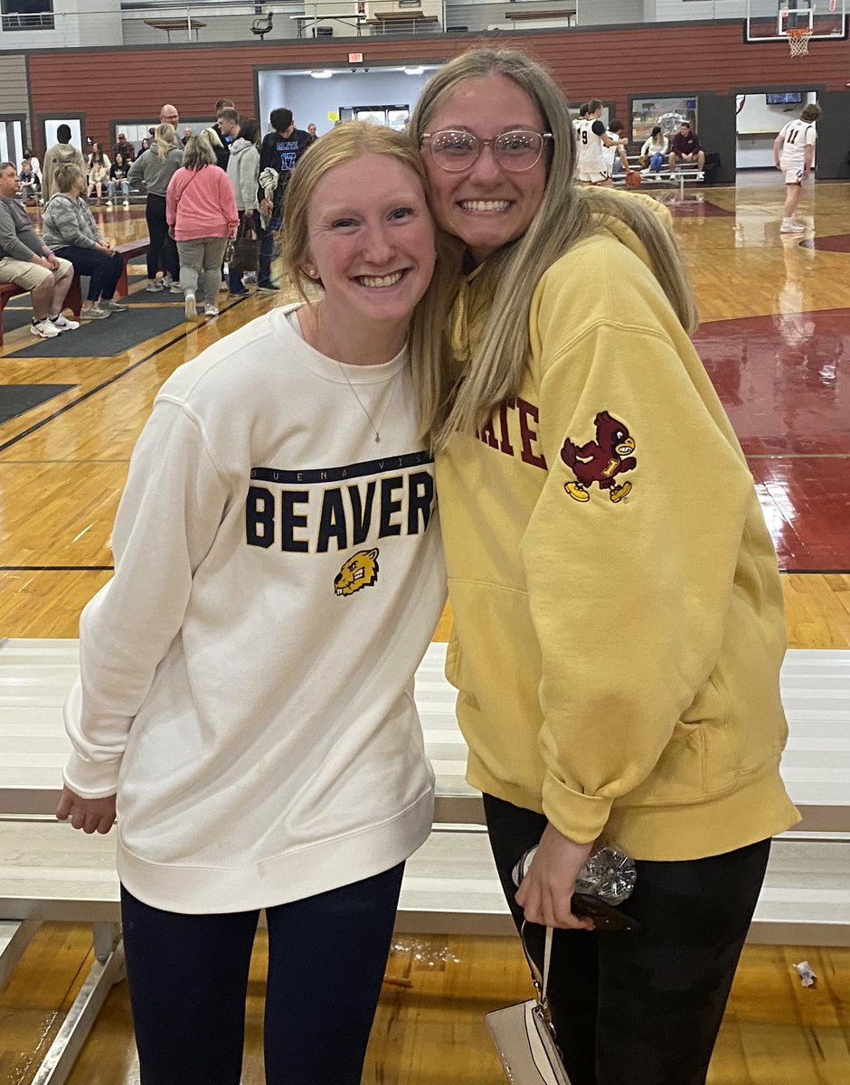 courtkings22's tweet photo. Sisters cheering on the Kings! We may need a sibling vs Kings b-ball game 🤔🫢 Votes ☑️Kings  ☑️ Siblings of Kings Quite a Lineup 
@hras5988 @TaylorWedemeyer @charlie_wiebers @kinseyfay2 @KyleSternberg20 @chloedevries2 @AllanaArkfeld @ClaireDenning1 https://t.co/UrwM9LWnwa