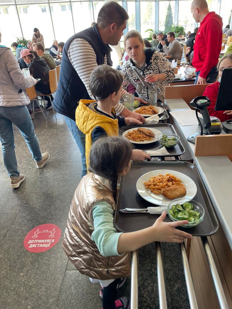 WCKitchen's tweet photo. Our meal voucher program for Ukrainian refugees is up &amp; running in Lviv! Families living nearby to WCK partner cafes can come get free meals every day—and choose what they want to eat! We will be expanding this program to more locations in Lviv &amp; other cities. #ChefsForUkraine 🇺🇦 https://t.co/aAoNxqywaE