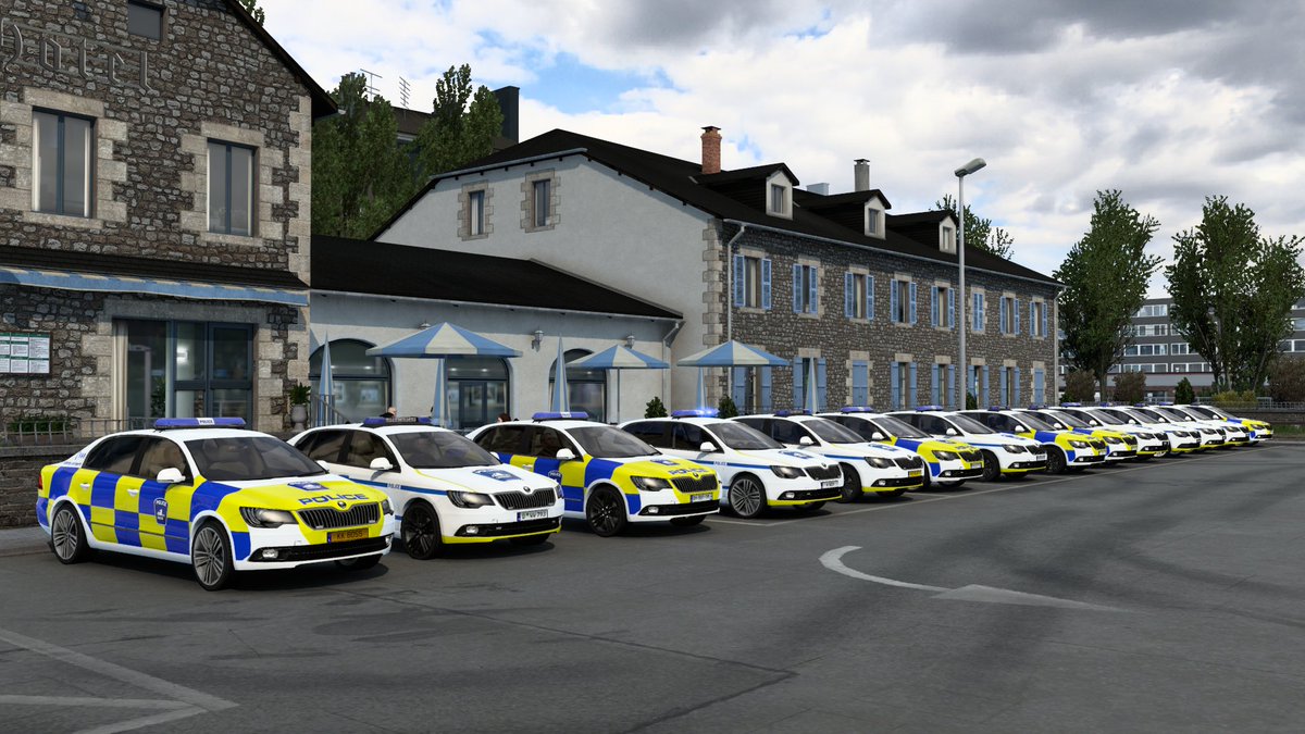 PhoenixVTC's tweet photo. This afternoon we took to the roads of the #TMP8 freeroam server for a police car convoy via the infamous C-D road, followed by a race around the Haulie Island circuit, it was great fun! #TruckersMP #EuroTruckSimulator2 #ETS2 #BestCommunityEver https://t.co/IA1tPsDwIR