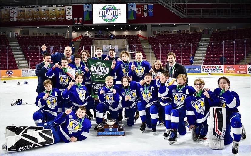 That green banner looks pretty good being held up by our <a href="/BNS_Jackals/">DJHL BNS U13 Jackals</a> Captain Cameron Haye! Congrats to him, our other Jackal Graham Cleary and all of <a href="/TricomU13/">Tricom U13 AAA Thunder</a> on heading to Atlantics and coming home with the gold!  Well done team!💚 <a href="/DJHLnews/">@djhlnews</a>