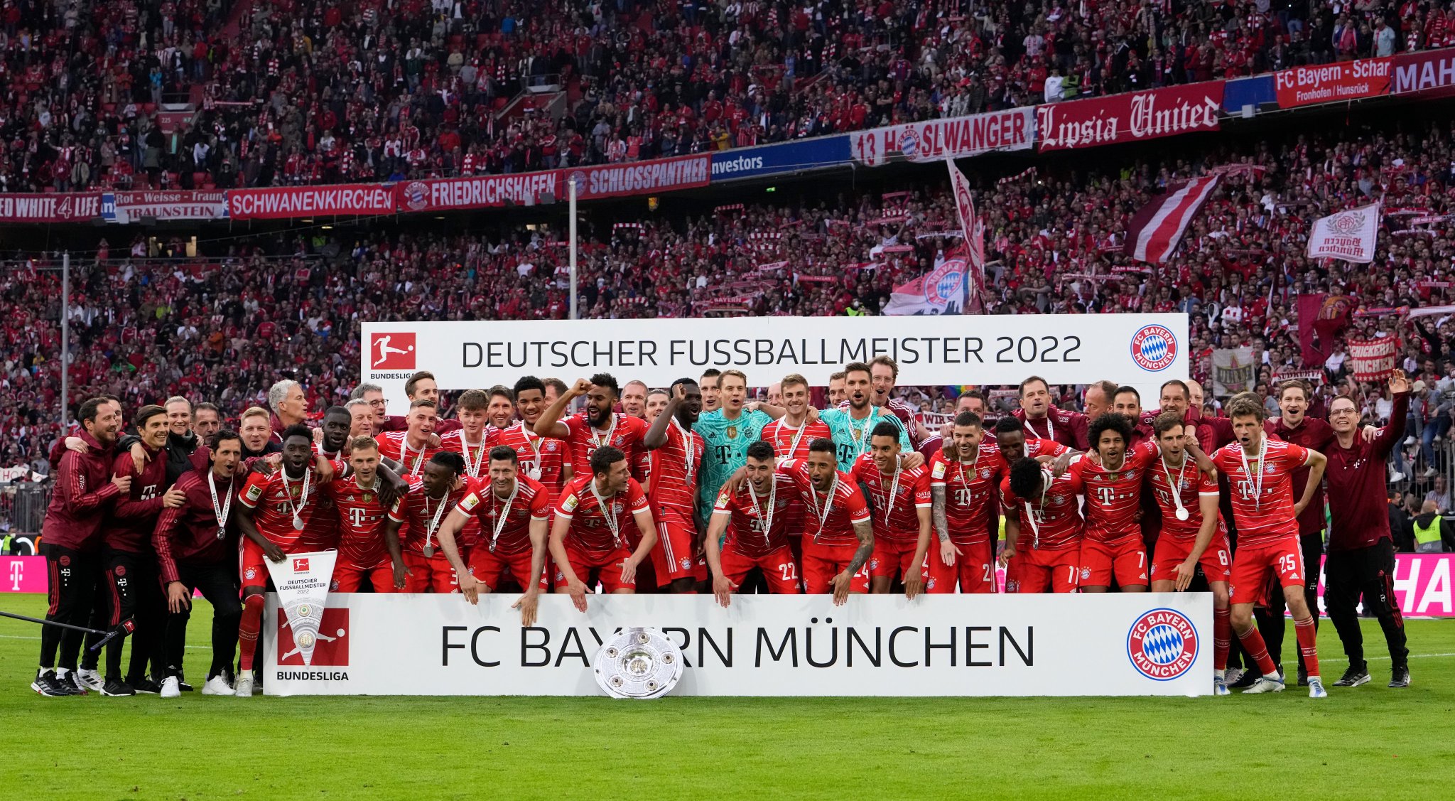 FC Bayern Munich on X: Pretty happy with that 👍 🔴⚪ #BSCFCB 1-4