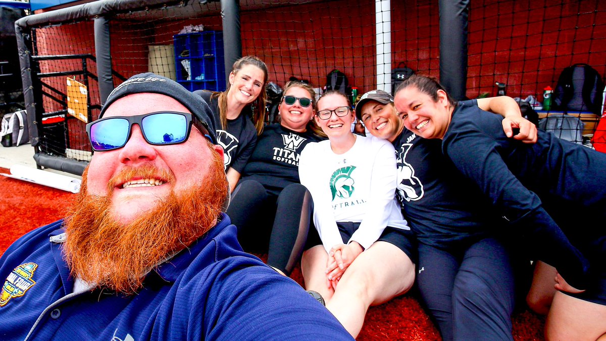 The Titans are DANCING into the NCAA Tournament for the 19th time in program history, winning the AQ from <a href="/CCIW_Athletics/">CCIW</a>.

<a href="/IWUSoftball/">IWU Softball</a> x <a href="/iwusports/">Illinois Wesleyan Athletics</a> 

#tgoe #cciw #teamcanon #onassignment #photoshelter #sportsphotographer #1DX