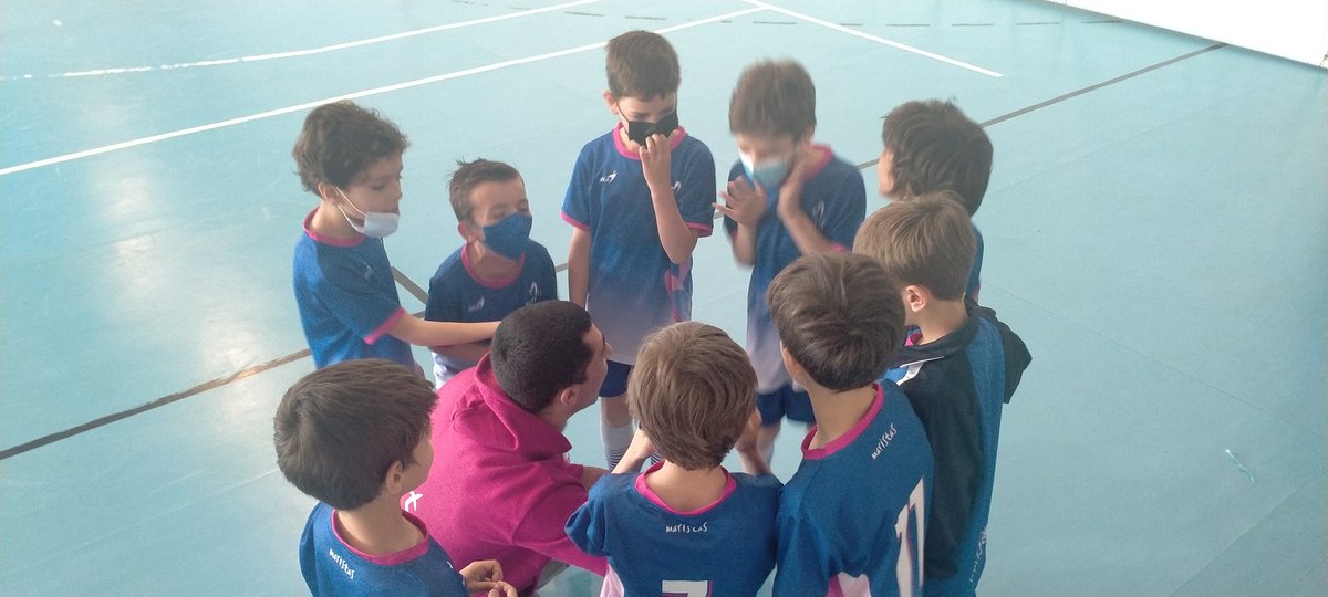 DeportesMarsa's tweet photo. !!! QUE GRANDES!!!!
El prebenjamín de 2° de prim. campeón de la liga y subcampeón de la Copa Asafusa.. y además un gran grupo de amigos. Qué más se le puede pedir a un escolar?
@DeportesMarsa 
@MSalCha https://t.co/rrDsEGYGIq