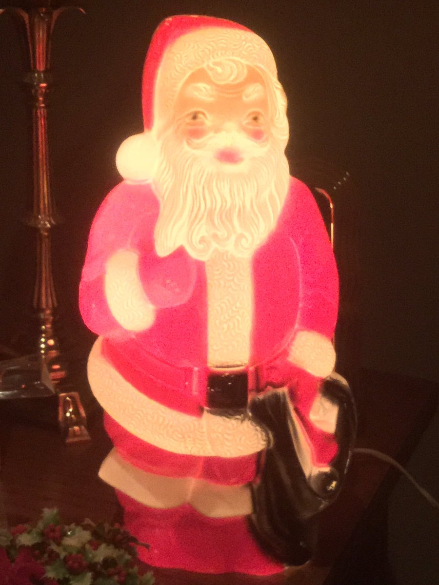 dutchmn007's tweet photo. Fond childhood #memories I relive every year!!! ;<)
#Christmas #christmas #christmas2021 #SANTA #koolyule
@ToppermostSanta https://t.co/pt4bJcnhgo