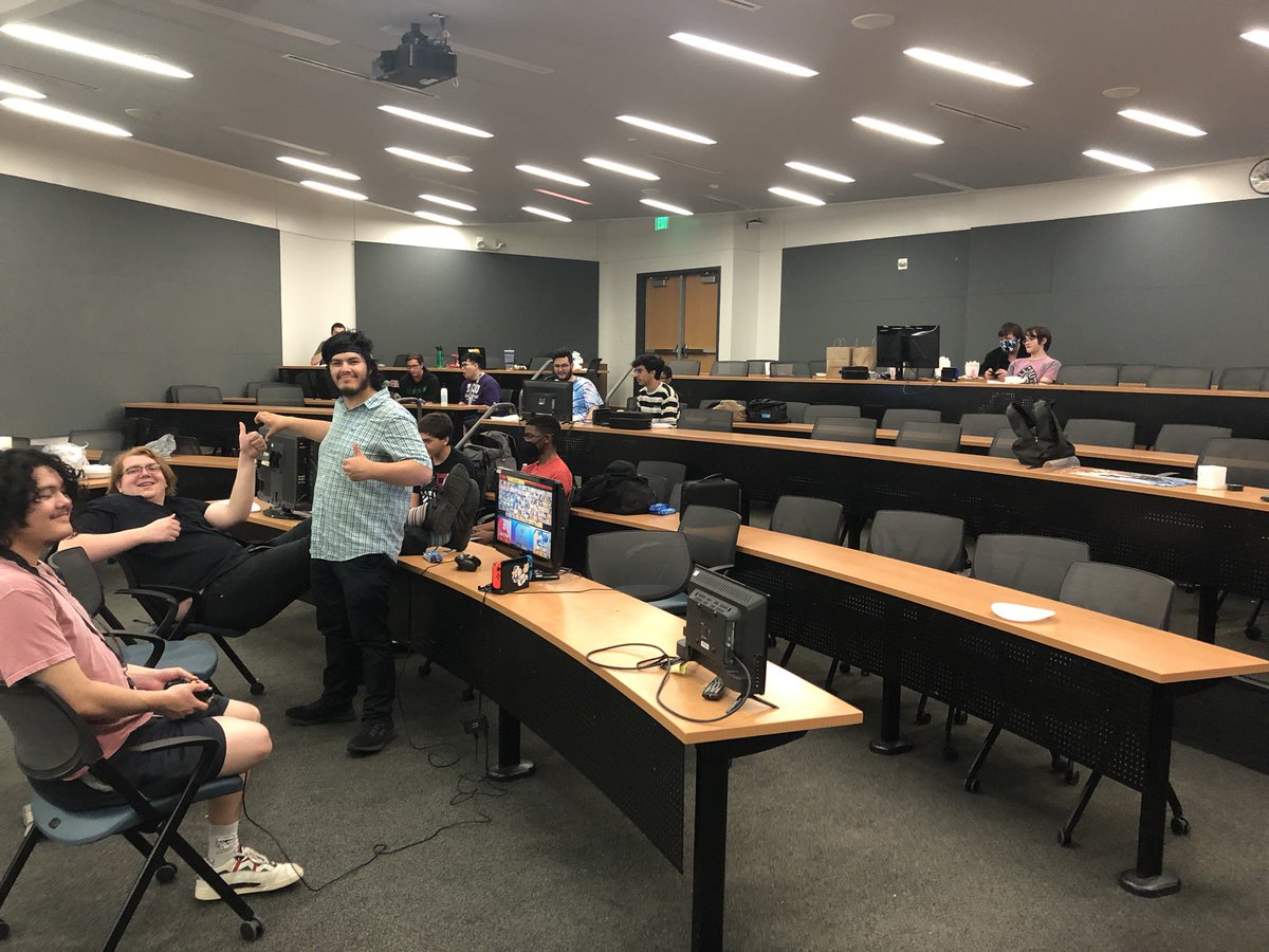 NTSCSmash's tweet photo. #NTSCSmash’s Spring 2022 semester has reached a conclusion!

Congrats to everyone graduating this semester and thank you for participating in our events.

We’ll still be active this summer! Come to #NTSCGreenlight on May 23rd to compete for our $100 pot bonus!

We ❤️ you! https://t.co/v3XeJa9i36