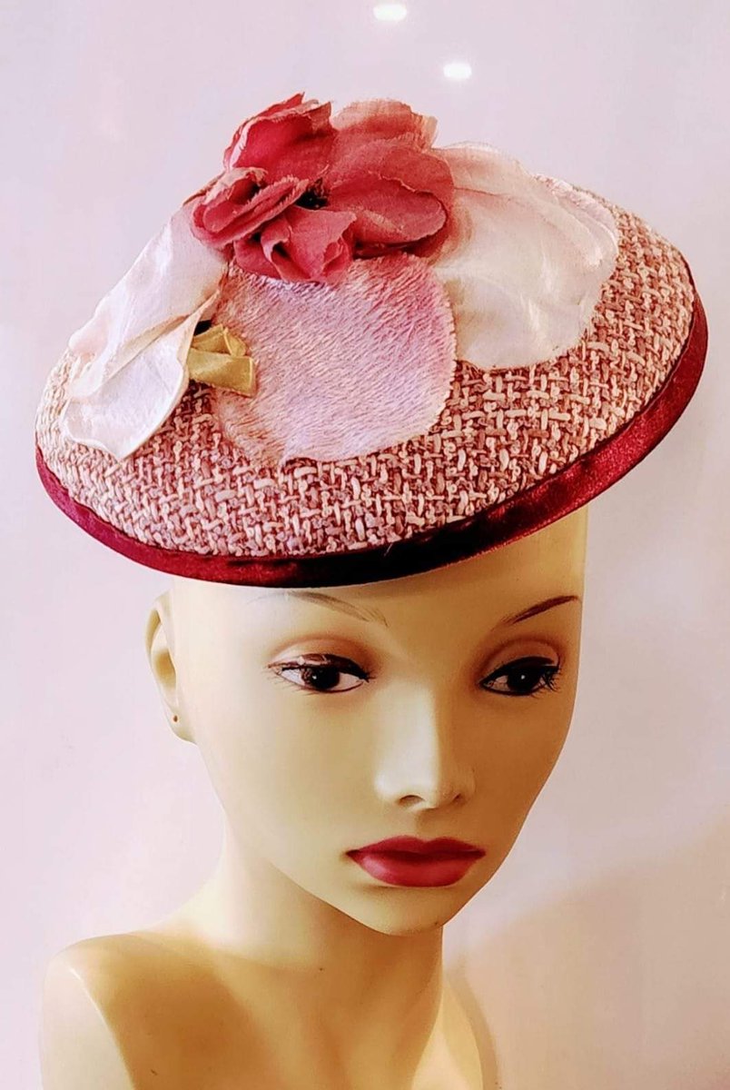 MillinersGuild's tweet photo. Happy #MothersDay 💐
The Guild is so please to celebrate the day by donating custom headwear to beloved mothers in a care facility.
We partnered with Concord Baptist Church Nursing and Rehabilitation in #Brooklyn #New York thanks to member #WandaChambers. #hats #millinersguild https://t.co/fLiGwapRSE