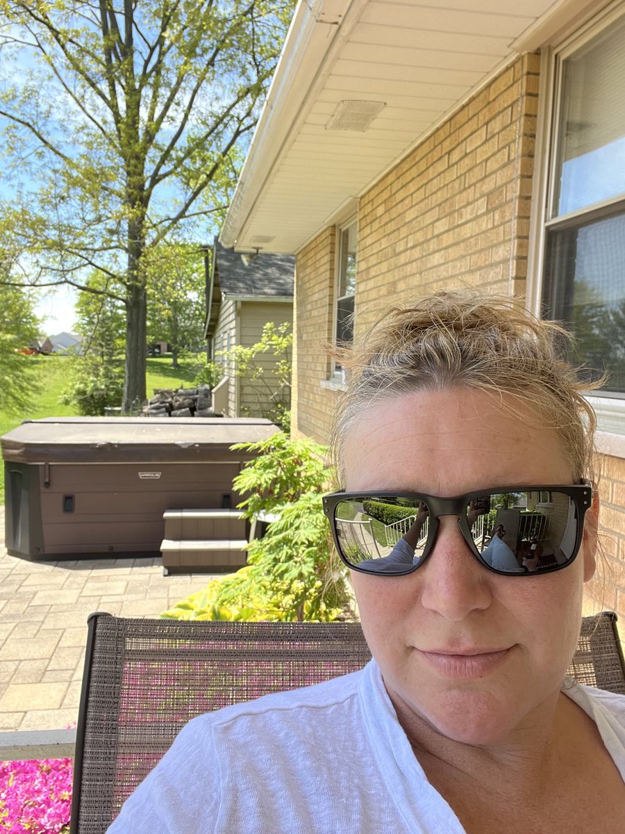 CatherineConly's tweet photo. Happy Mother’s Day! I’m drinking an afternoon beer on my back porch, still in my pjs. My kids are helping me spring clean the house and Jesse’s getting the grill ready. It’s okay. 😉 https://t.co/tu0Es9br4T