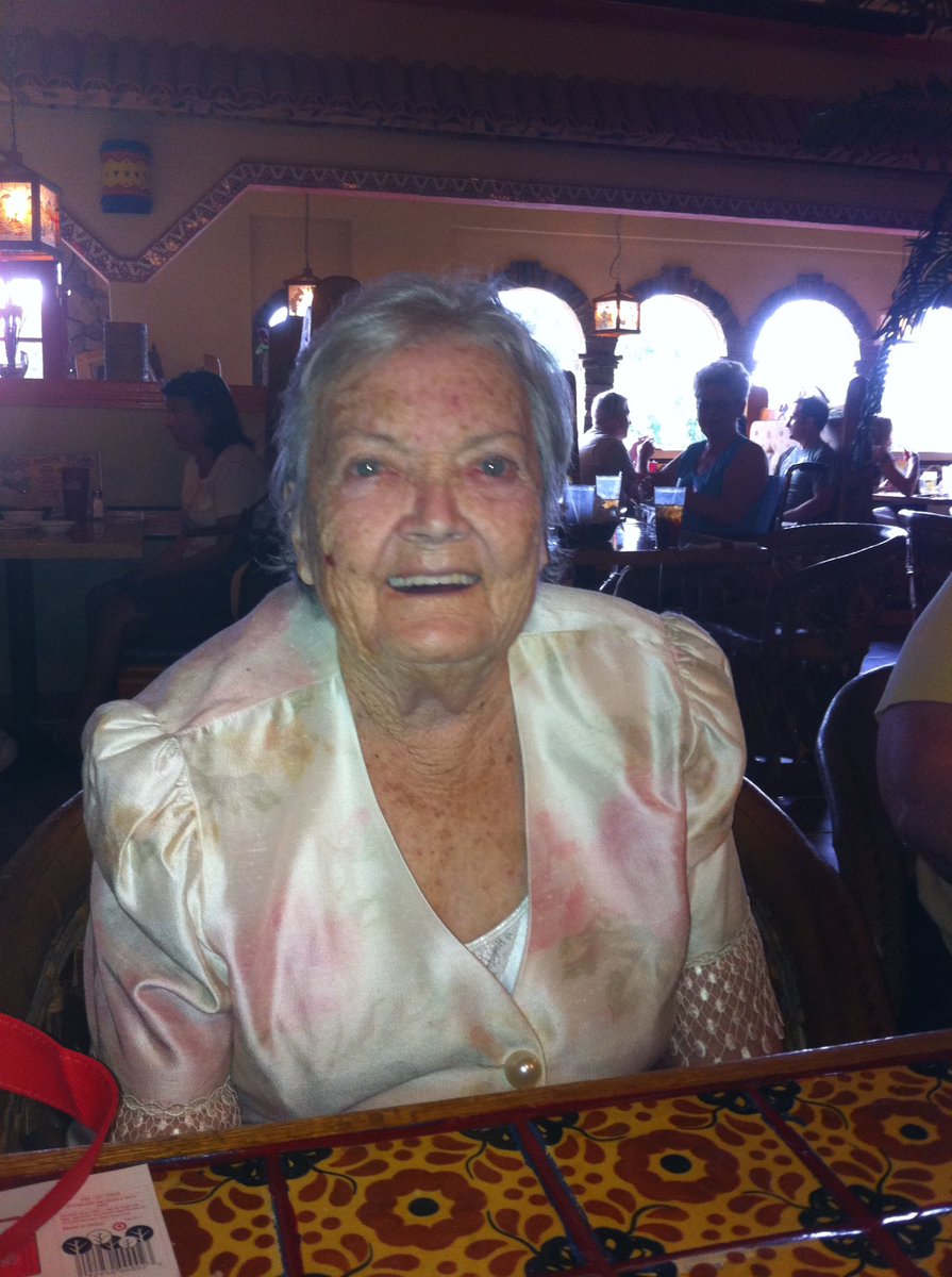 dorharbin's tweet photo. Happy Mother’s Day! My mom was taken way too soon. She still had songs to sing and joy to bring. I miss her every day. https://t.co/YkzQIghyiN
