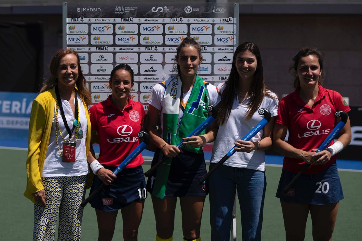 RFEH Hockey (@rfe_hockey) on Twitter photo Máximas goleadoras <a href="/loterias_es/">Loterías del Estado</a>
<a href="/pilar_campoy/">Maria Pilar Campoy</a> (<a href="/spvcomplu_dhf/">SPV Complutense DHF</a> )
Lucía Abajo (<a href="/CCVMDHF/">Club de Campo DHF</a> )
<a href="/florteves/">florteves ️</a> (<a href="/RCPoloBarcelona/">Real Club de Polo de Barcelona</a>)
<a href="/Lola_Riera/">Lola</a> (<a href="/spvcomplu_dhf/">SPV Complutense DHF</a> ) Máximas goleadoras <a href="/loterias_es/">Loterías del Estado</a>
<a href="/pilar_campoy/">Maria Pilar Campoy</a> (<a href="/spvcomplu_dhf/">SPV Complutense DHF</a> )
Lucía Abajo (<a href="/CCVMDHF/">Club de Campo DHF</a> )
<a href="/florteves/">florteves ️</a> (<a href="/RCPoloBarcelona/">Real Club de Polo de Barcelona</a>)
<a href="/Lola_Riera/">Lola</a> (<a href="/spvcomplu_dhf/">SPV Complutense DHF</a> )