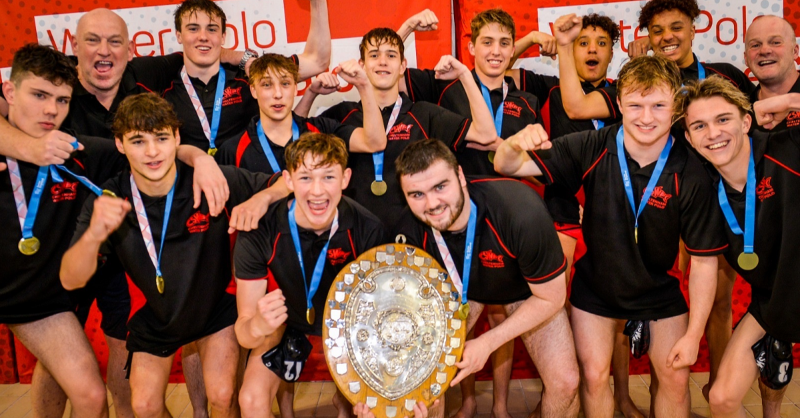 Swim_England's tweet photo. "We struck when we wanted to in the second and third quarter and controlled it to the end” 💪

A stunning display saw @cs_wpc claim the U19s boys national title 🏅

Full report ⬇️ #SEwaterpolo
