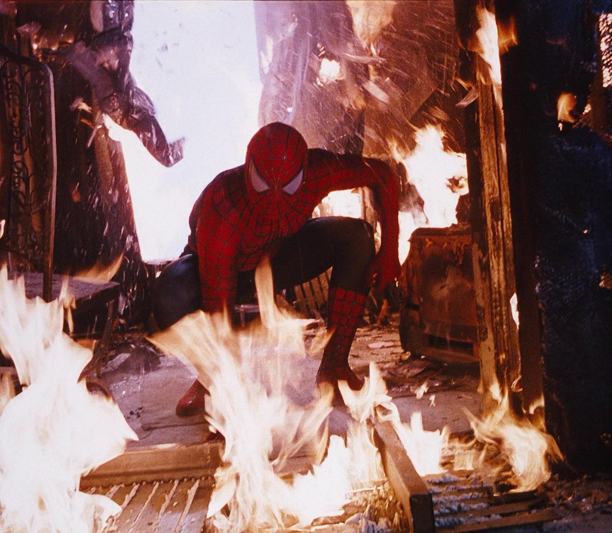 2003Ultimate's tweet photo. #REVERINGSPIDERMAN4 #tobeymaguire#spiderman
Happy spiderman 20 anniversary https://t.co/OD4jaJB1Wj