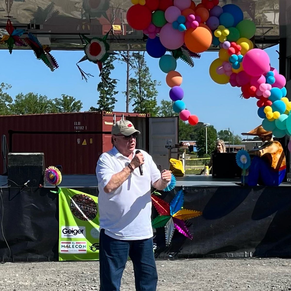 SteveLittleRock's tweet photo. Great turnout yesterday at Plaza Frida for the Cinco de Mayo celebration event. I enjoyed great food and meeting supporters from all over Little Rock! #Landers22 #TogetherBetterForEveryone #LRMayor #LittleRock https://t.co/TcaZZQLFDI