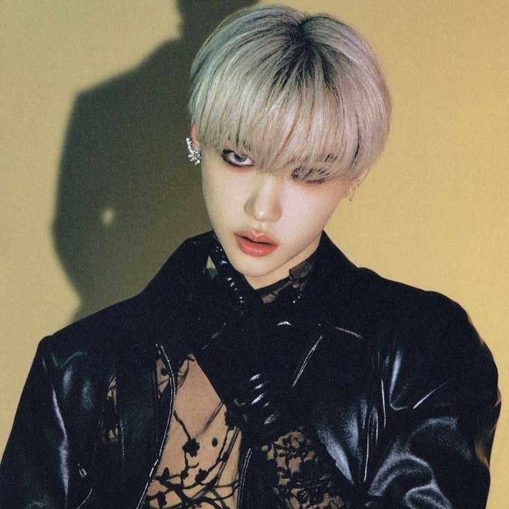 viktorinaVi's tweet photo. #hyunho #hyunlix #minlix 
Dangerous Love
.5.

Четыре года крепкой дружбы. С появлением Феликса это время пролетело так незаметно. Хван больше не проводил время один. Он не скучал.
___
https://t.co/zaT2VnRA6A…🔪 https://t.co/PR93WKtd4Q