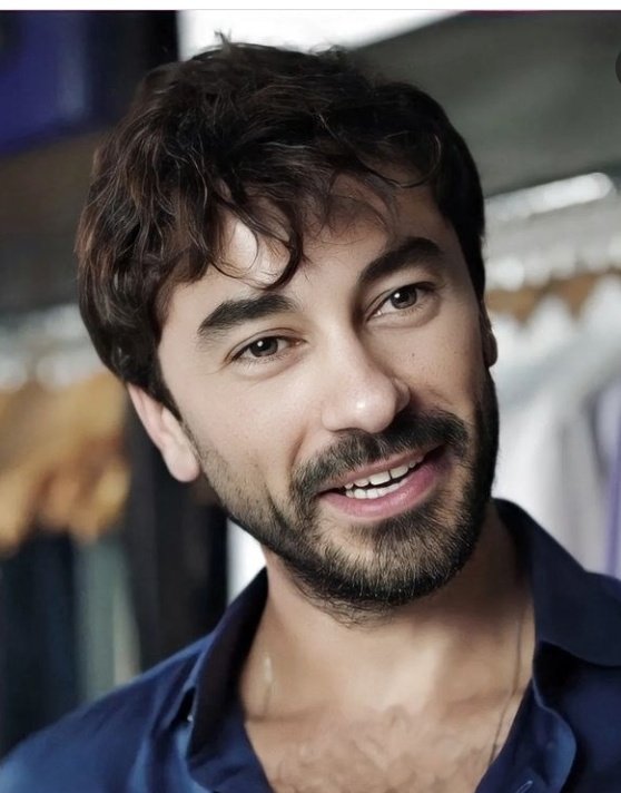 Başta Alkan beyin Annesi ve tüm Annelerin Anneler  günu kutlu olsun❤❤❤ annemi kutluyorum böyle adam gibi adam   dogurmuş ellerinden öpuyorum 😊