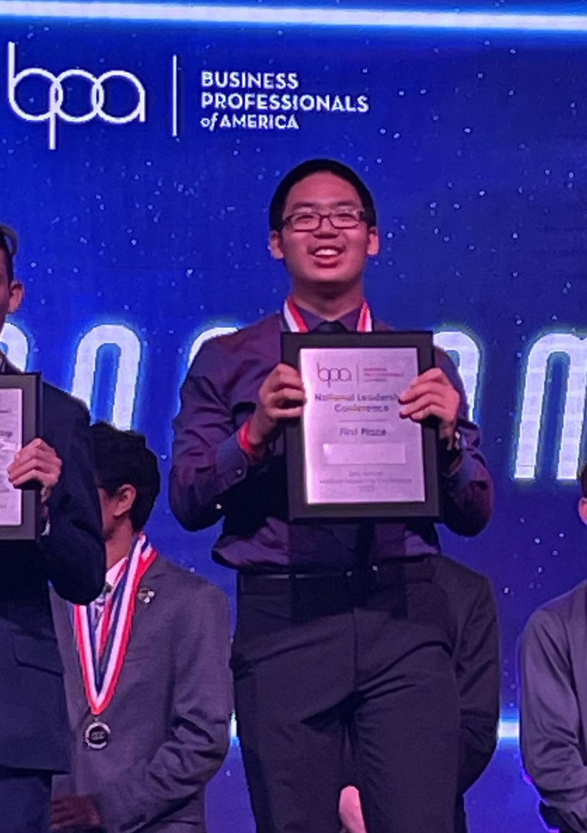 gwenelder's tweet photo. Woo hoo!  Our students performed exceptionally well at their national competition. @AMCHSWeb @National_BPA.
Will Wang. National Champ. Java Programming. 
Gideon Ong. National champ. Business Law and Ethics. 
Economic Research Team. National top 10. https://t.co/FYDTV8P3Pz
