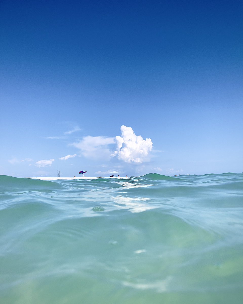 _pixbot's tweet photo. iPhone 12 Pro Max. North Beach at Fort De Soto Park. I used native Photos App to edit. Do you like it?

Instagram: @pixbot
YouTube: https://t.co/SnGvvt1PP5

#waves #ocean #surf #florida #surfing #orlando #sand #surfer #water #waterfoam #seashore #shore #florida #stpetebeach https://t.co/2QlTAoU4KQ