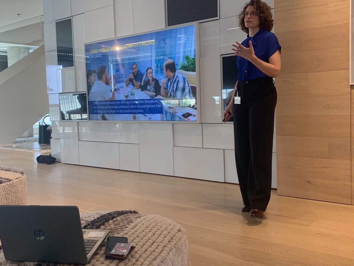 CITECec's tweet photo. 🇮🇱 🚀 Llegamos a Israel!! Junto con más de 40 líderes y 50 emprendedores de todos los sectores del Ecuador, somos parte del #InnovaUp programa de Inmersión Ecuador-Israel 🚀 liderado por @aeiecuador  trabajando juntos por un Ecuador #Tech e #Innovador https://t.co/y69vN8kxgh