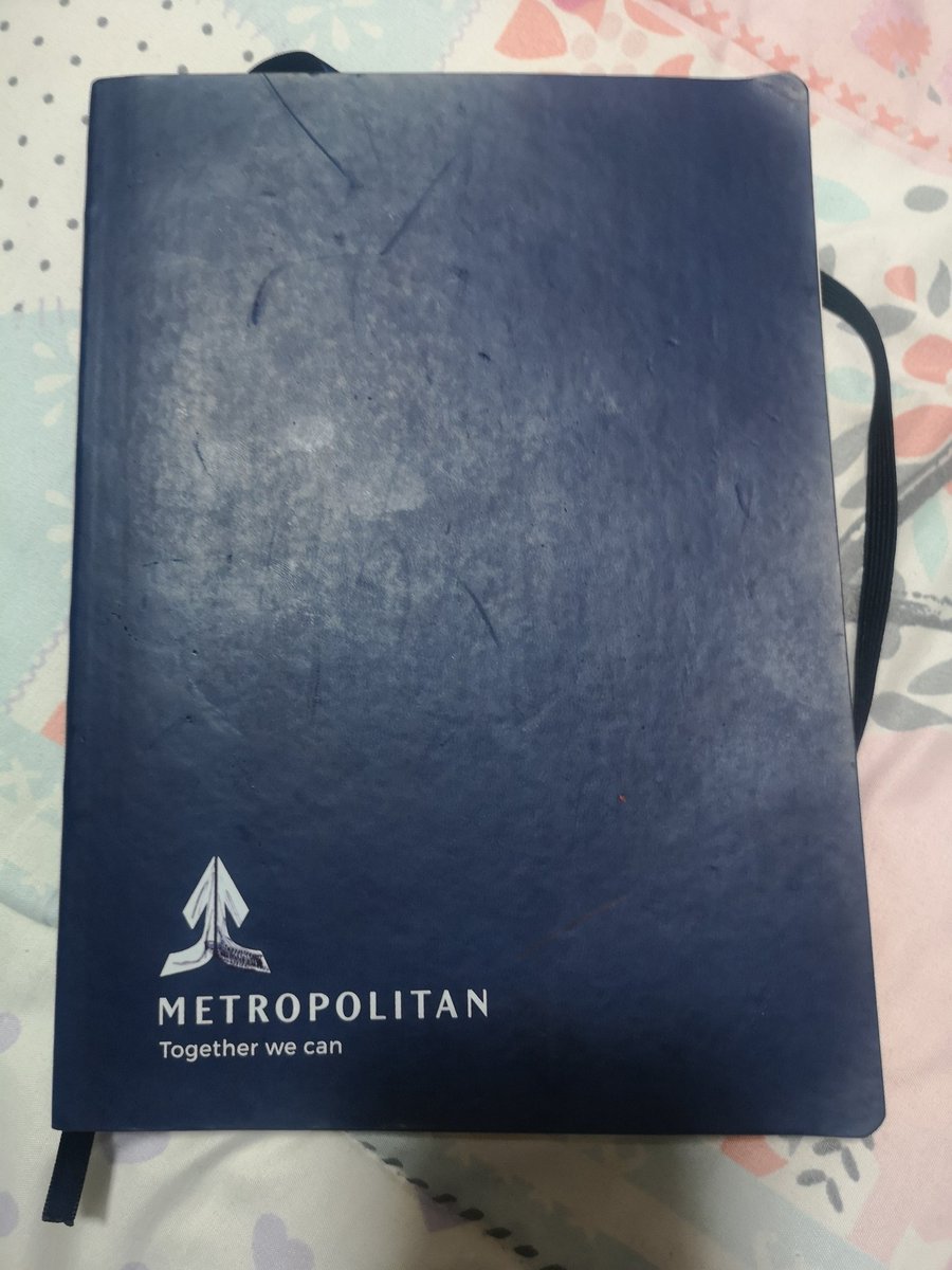 AbongileAbs's tweet photo. Mini me got hold of my @MetropolitanZA notebook while watching @KaizerChiefs v @Masandawana. I think the jump was from the penalty call🤤🙆🏽‍♀️😅 https://t.co/FGtBpLKHey