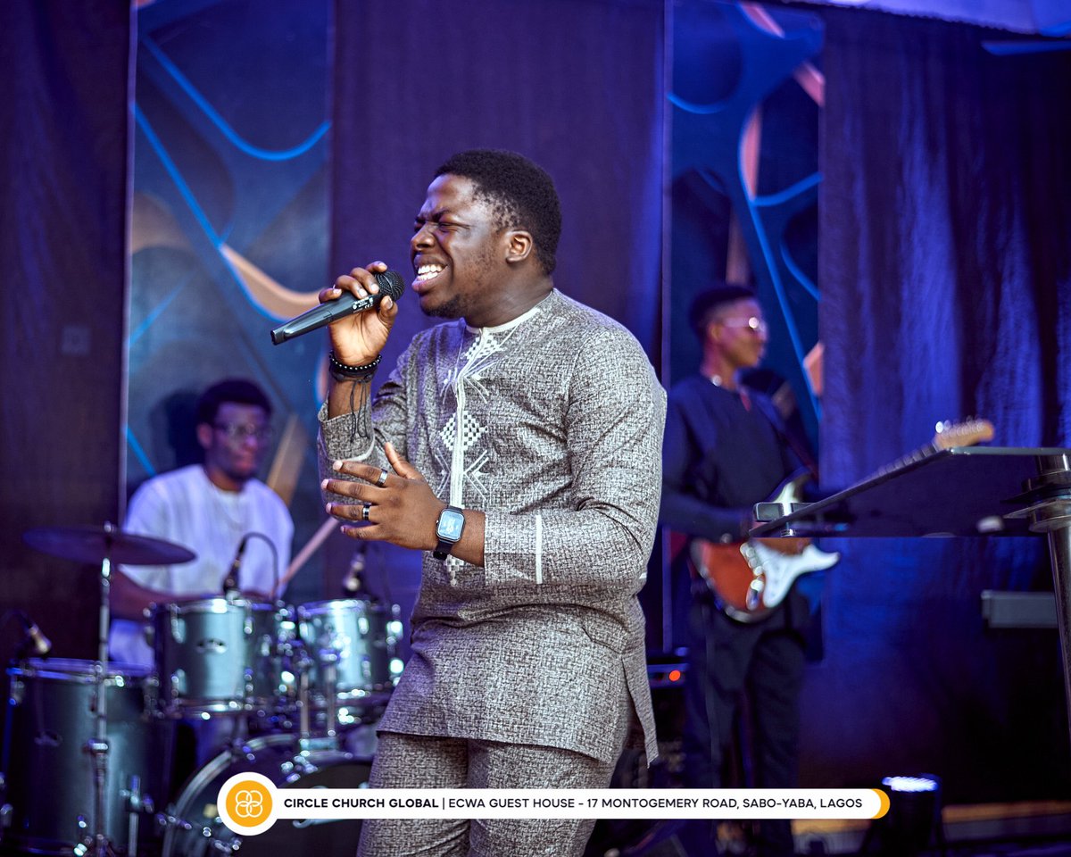 thefiyinadeniyi's tweet photo. Ayyyyyyyy! Services Are Always So Explosive! 🔥✨ @CircleChurchNG https://t.co/gKzxm8NEgf