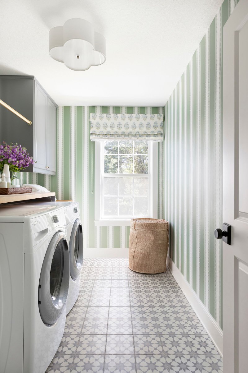 AMPenterpriseTX's tweet photo. Here's your weekly home inspo! We love this pop of green! 😍 https://t.co/2wPTIICBGc