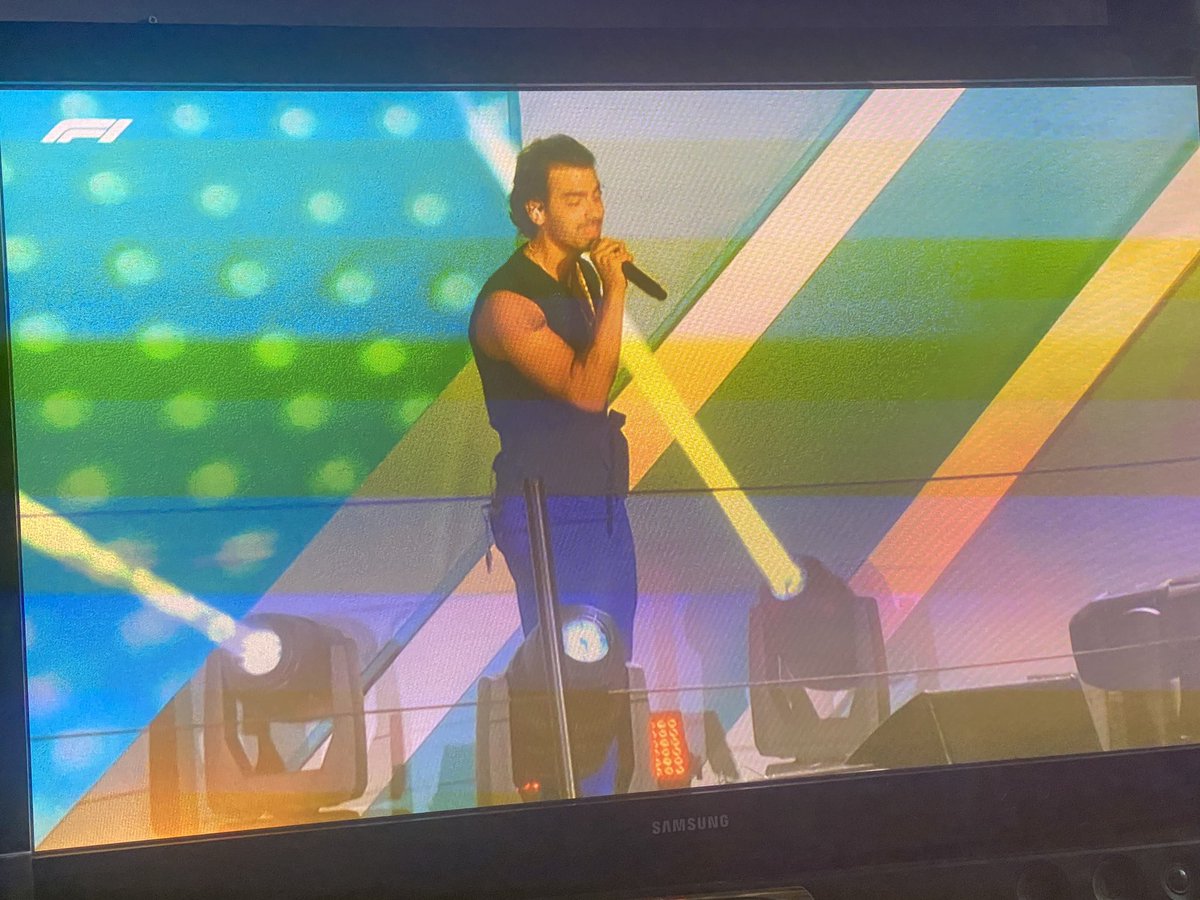 I want to watch the race not this out of tune prick, 
What is happening to <a href="/F1/">Formula 1</a> 
#shocking #miami #f1