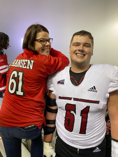mamahansen3's tweet photo. @EWUFootball https://t.co/WUyjkI5nHE