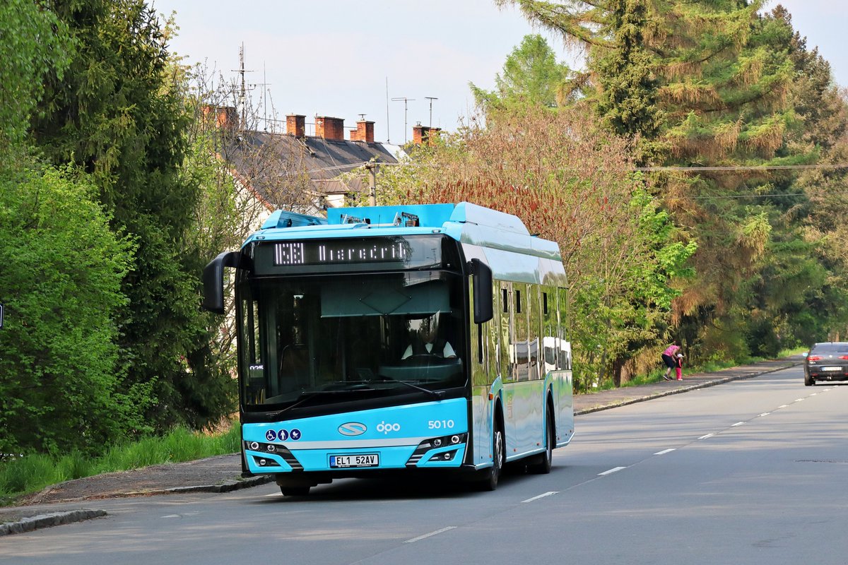 MiraOpavak's tweet photo. 🔋🚌 Včera poprvé vyjely elektrobusy @DPOstrava typu Solaris Urbino 12 electric se systémem dobíjení OppCharge. Zde fotografie ev. č. 5010. 📷
@Ostrava_cz #elektrobus #elektrobusy #bus #autobus #autobusy #OppCharge #DPO #DoprvnípodnikOstrava #mhdostrava #Ostrava https://t.co/VpSM8FMWJB