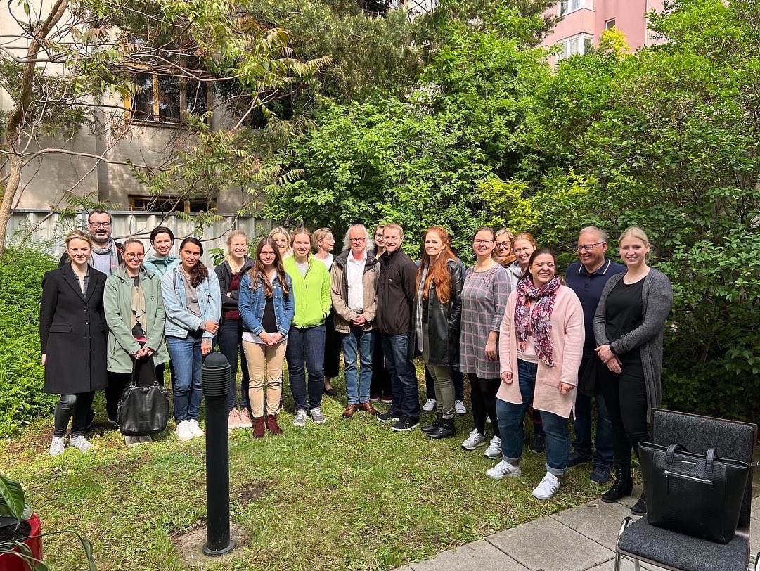 drchristidis's tweet photo. Teaching #moxa, #needling, #cupping, #electroacupuncture, #tcm, #acupuncture at the Diplom Course 4 in Vienna, with Johannes Hickelsberger. #ogka https://t.co/gvnx9cUvPV