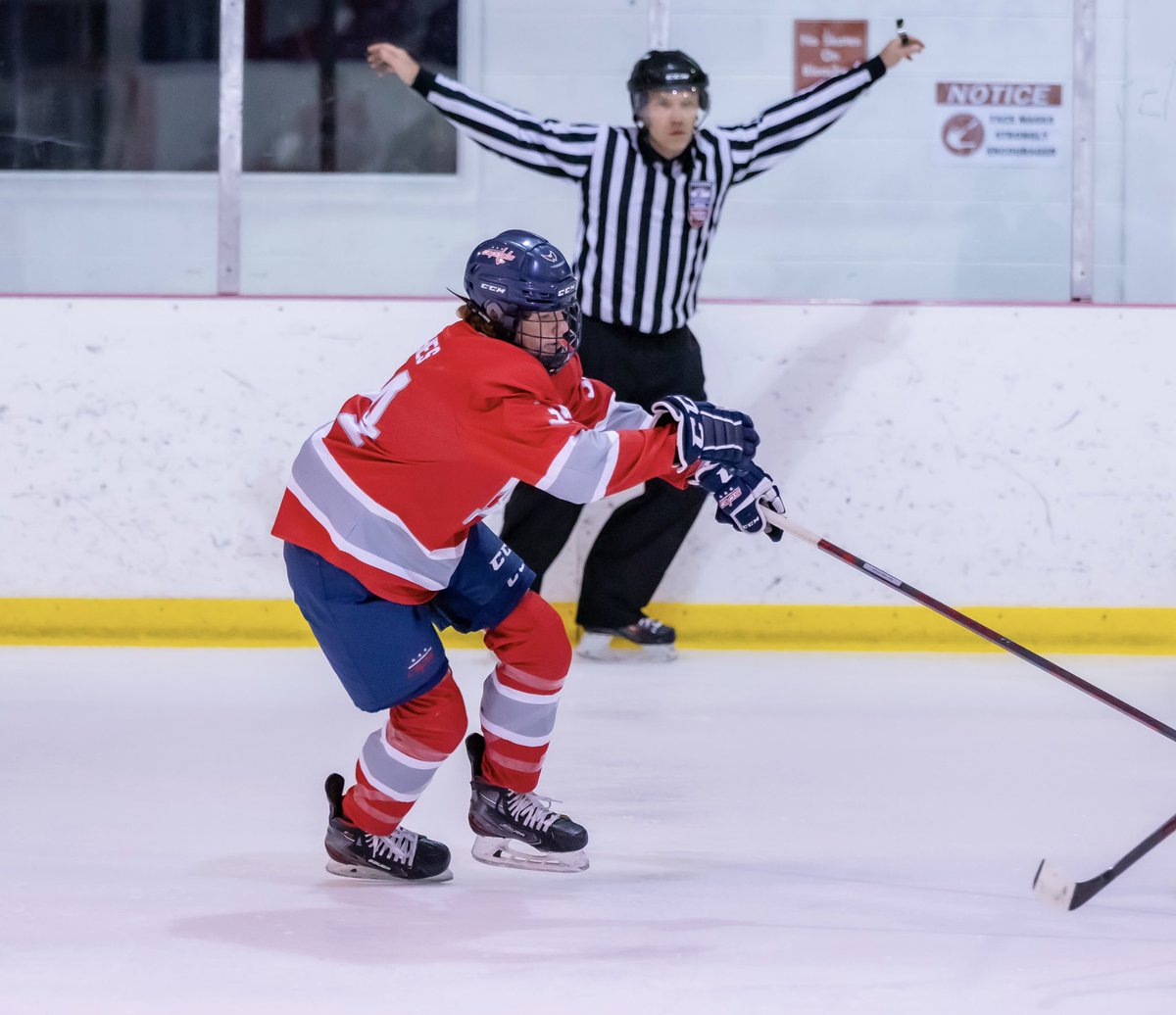 GoMcLeanHockey's tweet photo. 🔴⚪️⚫️ Game Day‼️
Game #6 vs. Madison
🏒 Puck Drop 6:30 pm
SkateQuest OLY👊 🔥
Free Admission
Link for Live Stream Video in bio if you can’t be there in person
📸: James Li https://t.co/Xp1TSm2ION