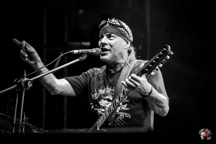baja_marea's tweet photo. La Renga en La Plata. https://t.co/JZHm9N0CQv