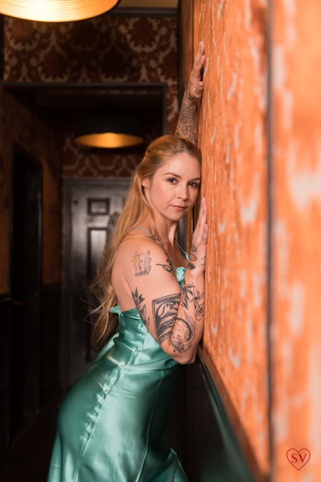 Discount on my onlyfans!!! Next 80 subs ❤️❤️❤️  https://t.co/xfu4JejiZb   📸 @jtphoto 💚🌟 https://t.co