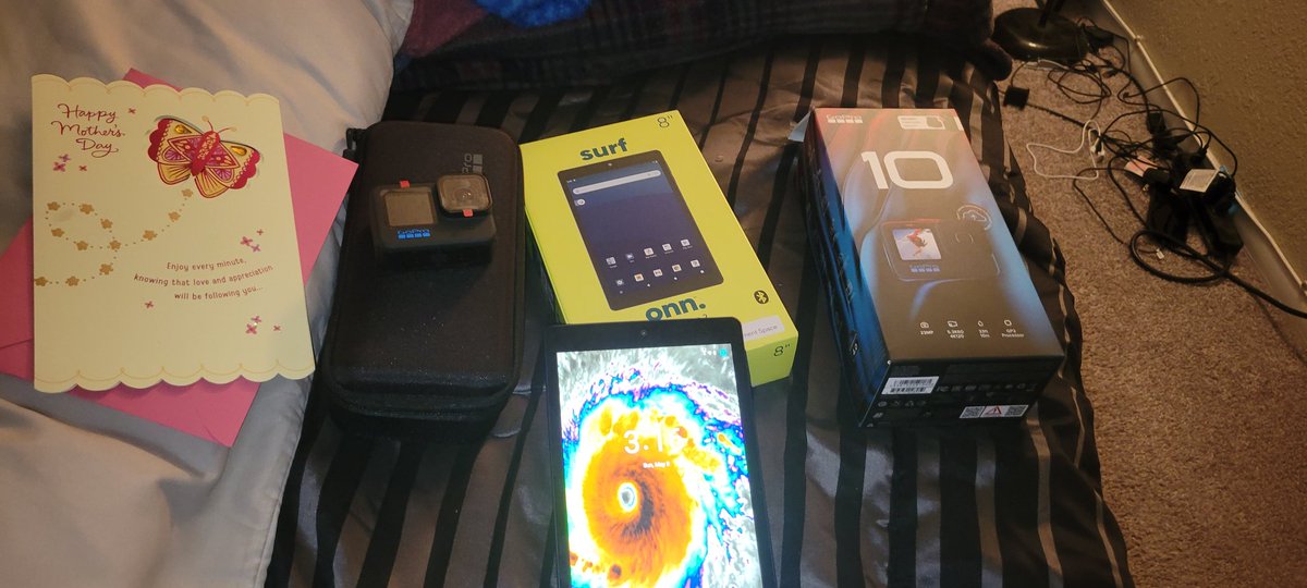landersen83's tweet image. Best #mothersday gifts ever!! New #GoPro10, tablet for #radarscope &amp;amp; all my #weathernerd stuff I need to look up. Lastly a new #kestrel &amp;amp; I am 100% gonna be like my idols @iCyclone , @mcclureWX @PaulFox13  joining all my weather friends ! Excited for #hurricaneseason ! 😁🌀 #FLWx