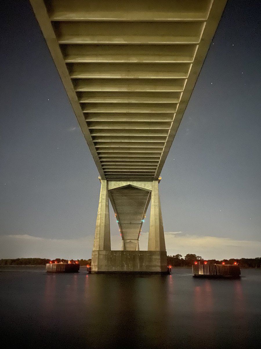 ferni2turntt's tweet photo. No edits no filters 🤩 #photography #damespointbridge https://t.co/Y7j92vLCME