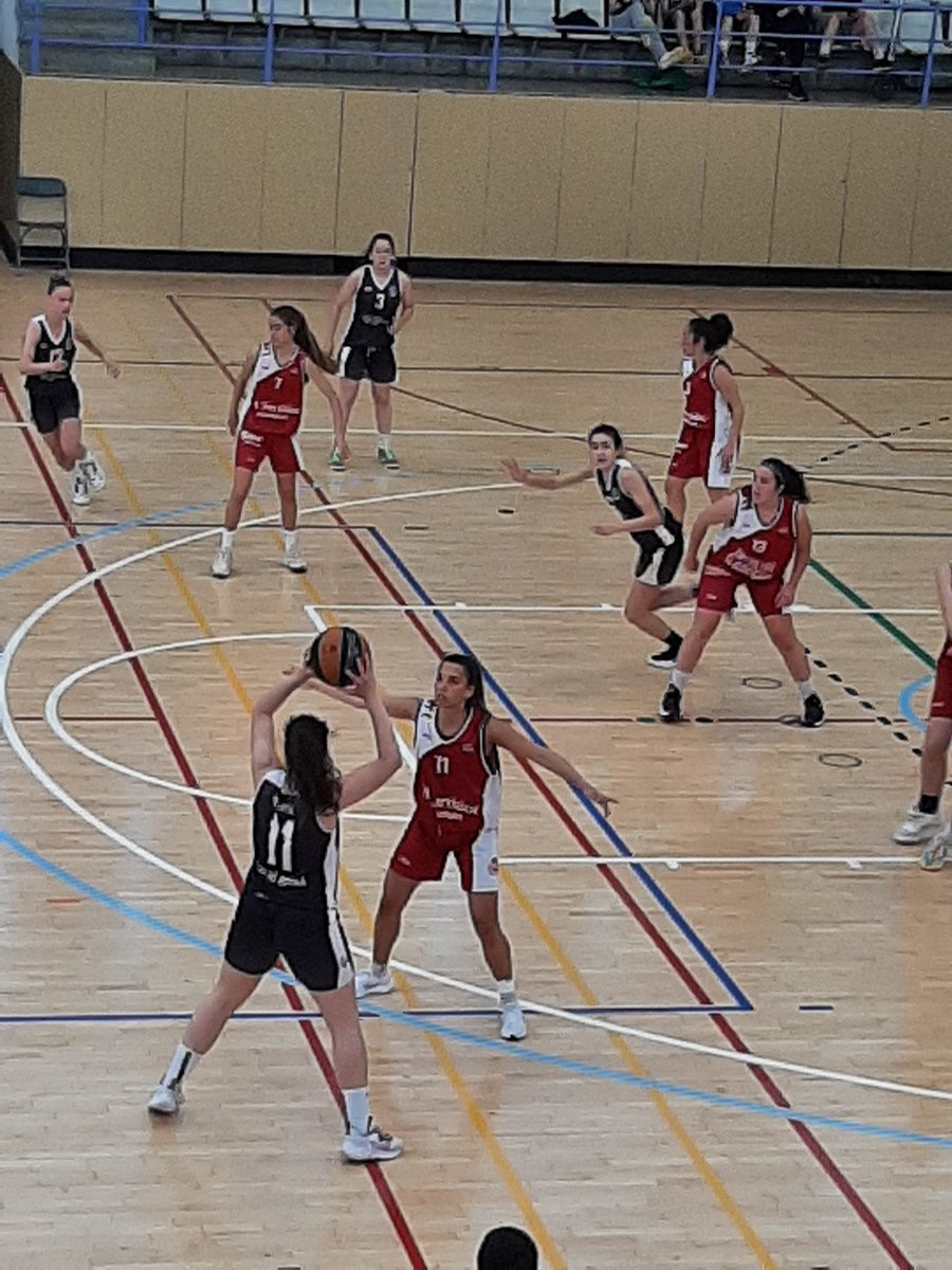 Pas endavant del <a href="/CBSama/">Club Bàsquet Samà</a> en la seva lluita per assolir  l'ascens de categoria!! Avui victòria ajustada davant el <a href="/femeniosona/">Femení Osona</a> . Gran partit!! <a href="/ajuntamentvng/">Vilanova i la Geltrú</a>