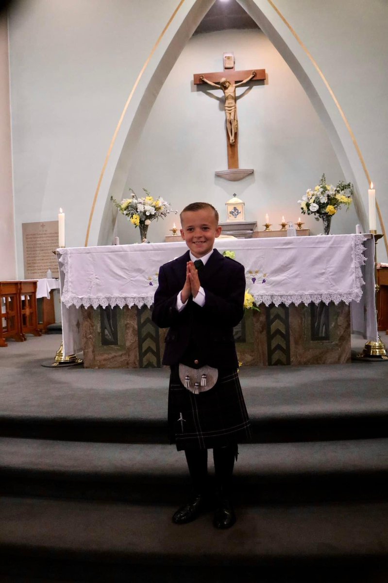 fernreaderX's tweet image. Gary’s 1st holy communion 🙏🏼 @broadley_mr @StMonicaMilton