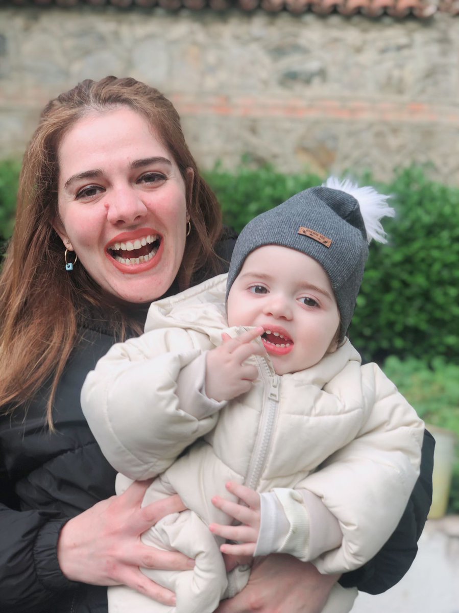 pera_sma's tweet photo. Çünkü,
Şimdi sadece bir kez ben söyleyeceğim o tılsımlı sözü.
“Korkma, ben buradayım”
Hep seninle olacağım…

Günün kutlu olsun ANNE...
#AnnelerGünü https://t.co/AkCbyt2onv