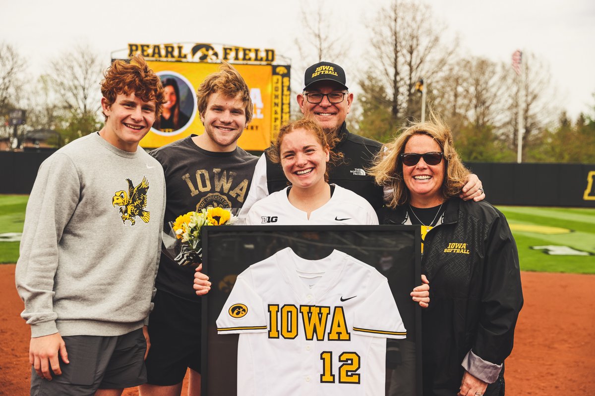 iowasoftball's tweet photo. Congratulations to our two seniors, Kate and Riley 🤍

We're beyond proud of you both.

Once a Hawkeye, always a Hawkeye.

#Hawkeyes x #FightForIowa https://t.co/G1nnKMf1Hs