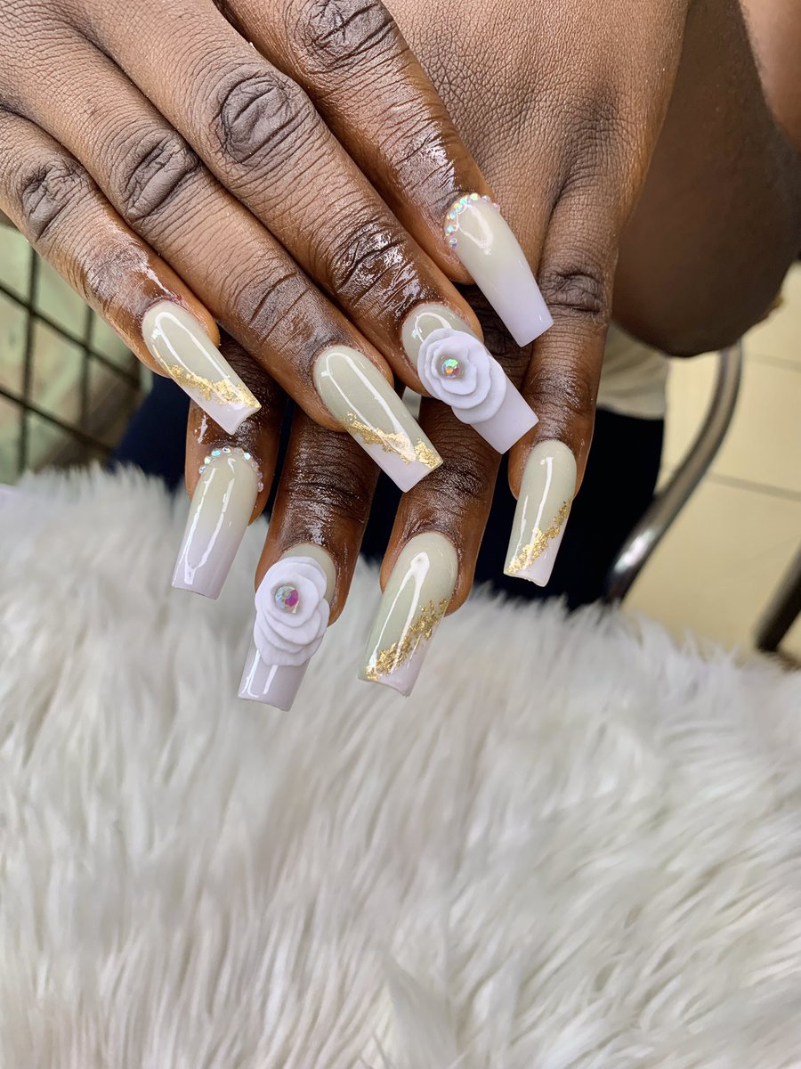 DGPnailssalon's tweet photo. Bridal nails 💅
Location: no 1 first gate dadinkowa jos south.
Contact:08100338647
#nailsinjos #dgpnails #blackpinkdisband #naildesign #blackpinkdisband #BTS_Proof https://t.co/KPyloaqV2i
