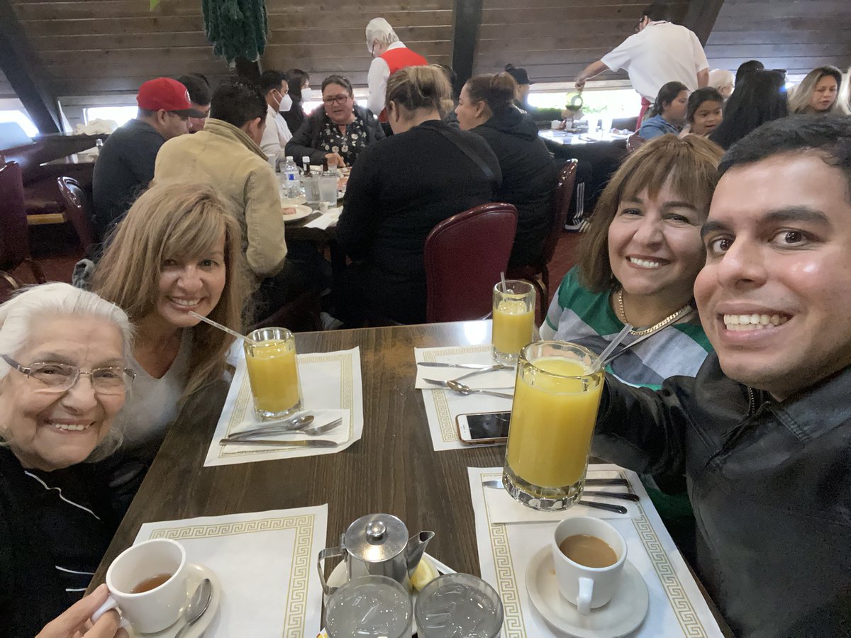 FireAndIceOmid's tweet photo. Treating my mom, grandma, &amp; favorite aunt out to a big brunch! On the best place for breakfast/brunch! Our local spot: COUNTRY WAY!

Happy Mother’s Day to all three of you!
I love you all very much! ❤️ 

#HappyMothersDay #MothersDay2022 #Brunch #CountryWay #TheOriginalCountryWay https://t.co/nJR2WyVT44