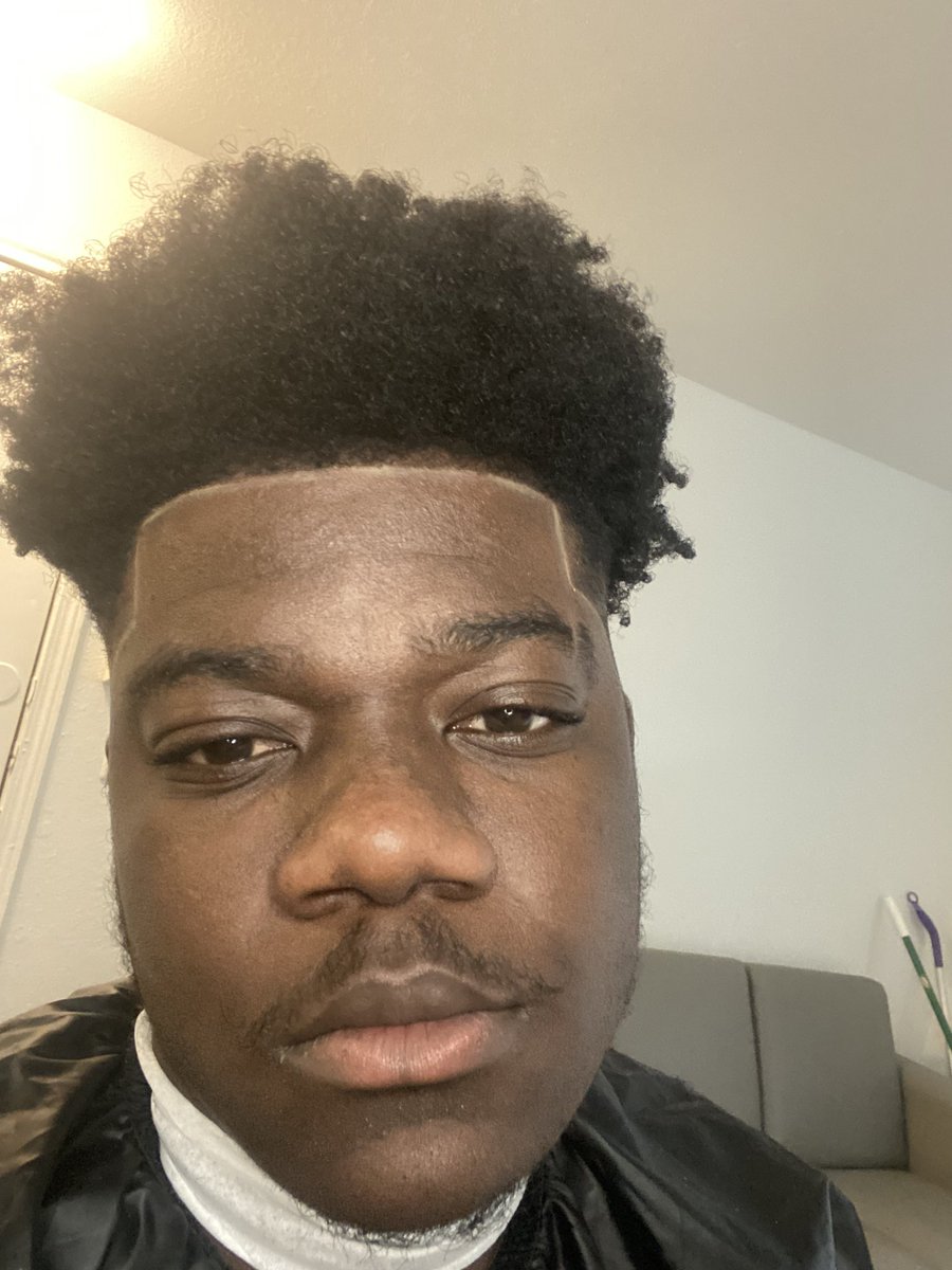 OnlyRLC's tweet photo. 💙🧡 https://t.co/60zbUNbz40