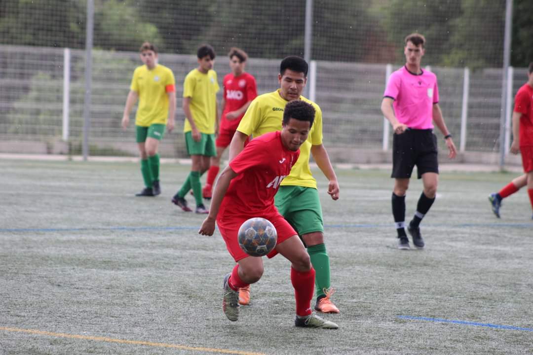NAISEFC's tweet photo. ✅ El Juvenil "B" ha guanyat a l'EF Sabadell (5-0). 

👍 L'equip ha fet un bon partit on sumen +3 punts més a la classificació. 

⚽ Els golejadors: Gabri (2), Pau Gimenez (2), Pau Frias.

#NAISE | #valorsNAISE | #somNAISE https://t.co/iEhYlOTy8w