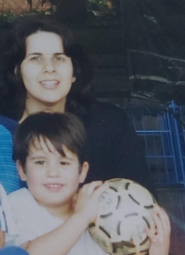 feliz dia das mãessss 💛💛💛
oh eu e a minha 😚