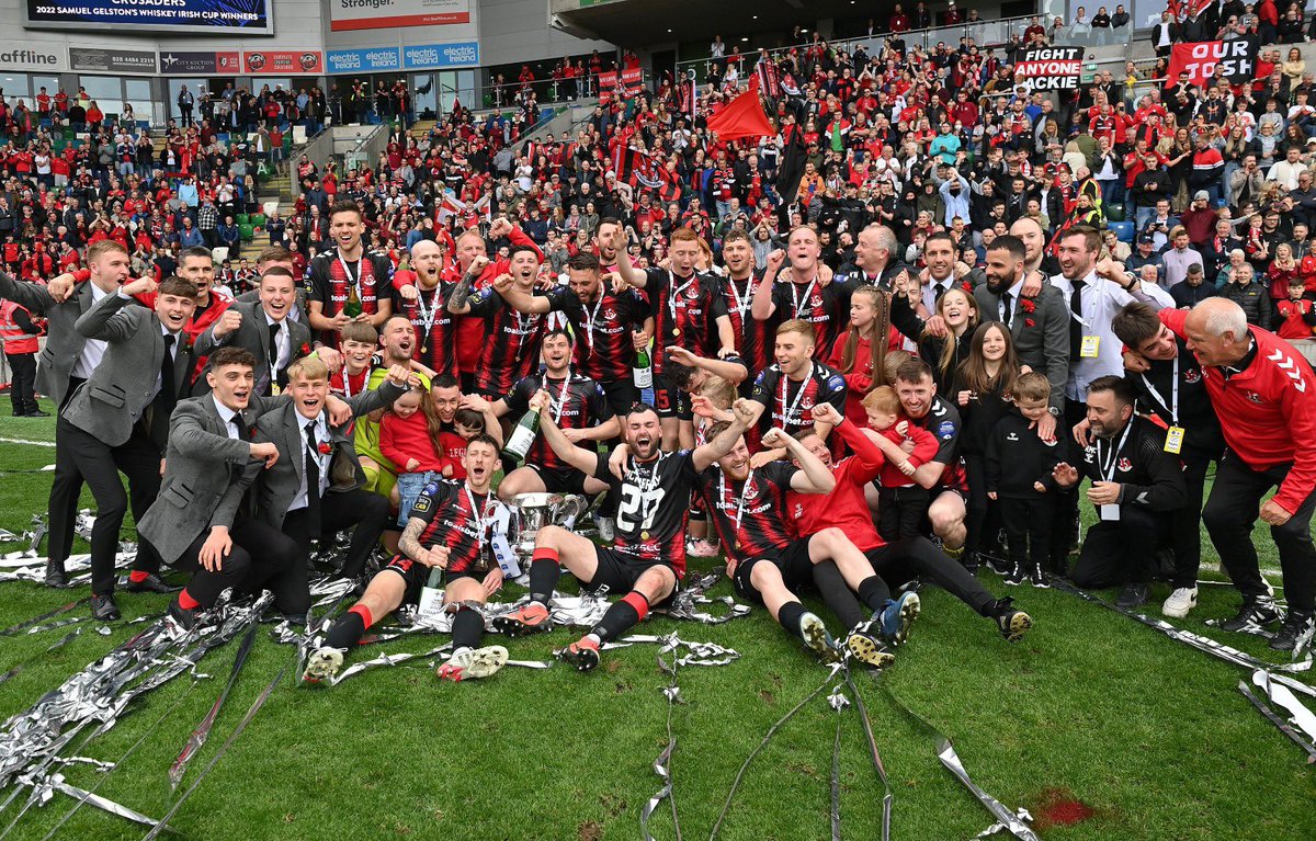 Suzanne Hamilton tweet media