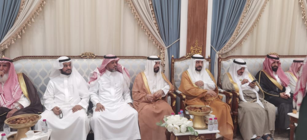 mmmm1mr's tweet photo. #الان سمو الامراء 
سمو الامير د  نايف بن فواز ابن شعلان وسمو الامير د سعود بن فواز ابن شعلان   في ضيافة  

بندر بن فياح هاجد العضياني #العتيبي بحضور عدد من الشيوخ ووجهاء #عتيبة ورجال الاعمال 
با #الرياض  هذا المساء https://t.co/yug90ExO6i